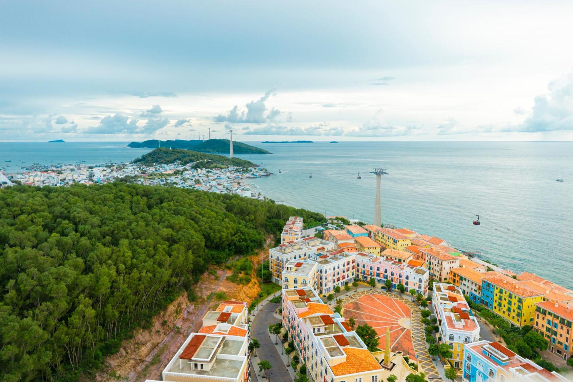 Elyday Apartment Hillside Phu Quoc - Sea & Firework View Exterior photo