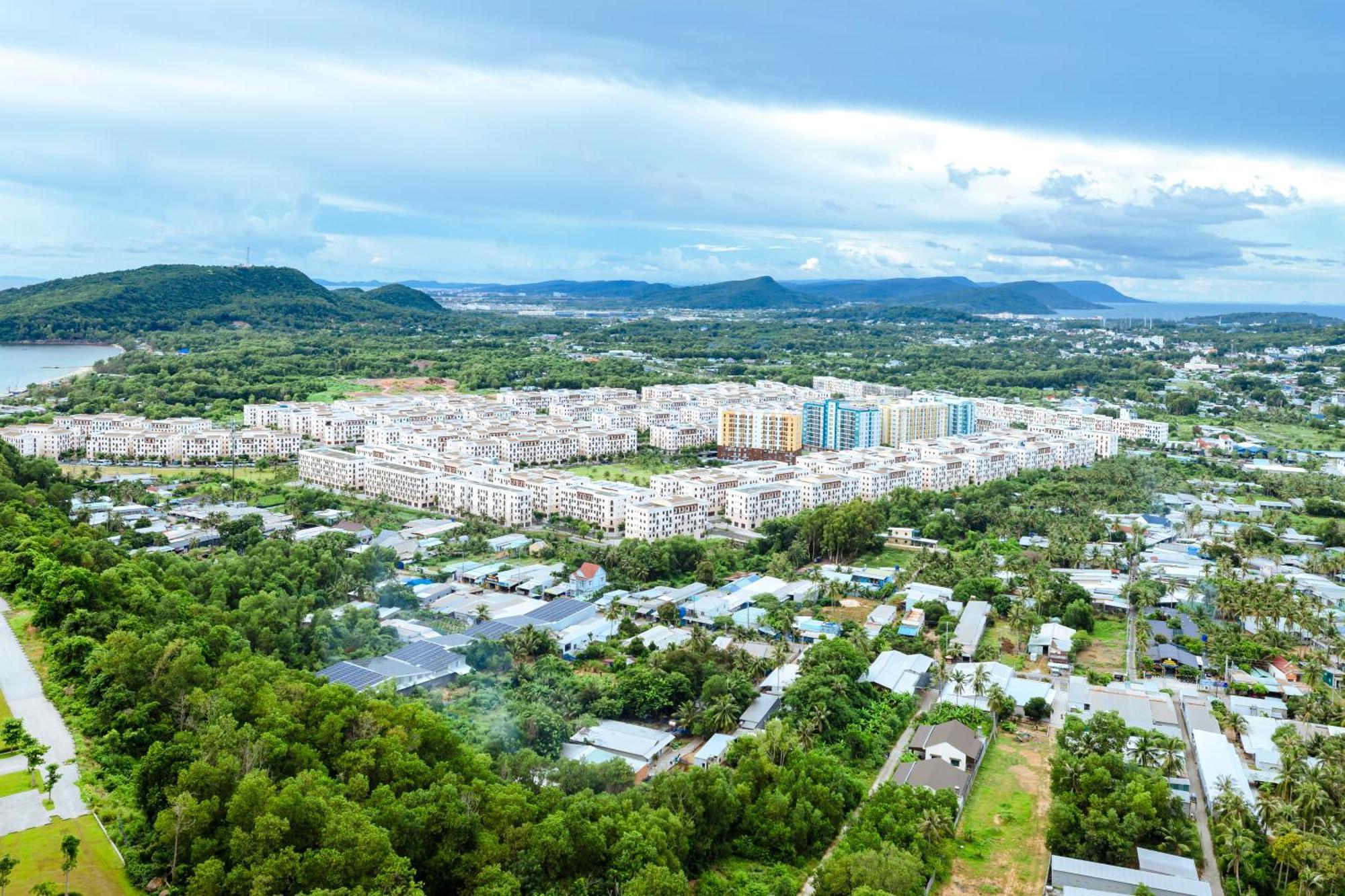 Elyday Apartment Hillside Phu Quoc - Sea & Firework View Exterior photo