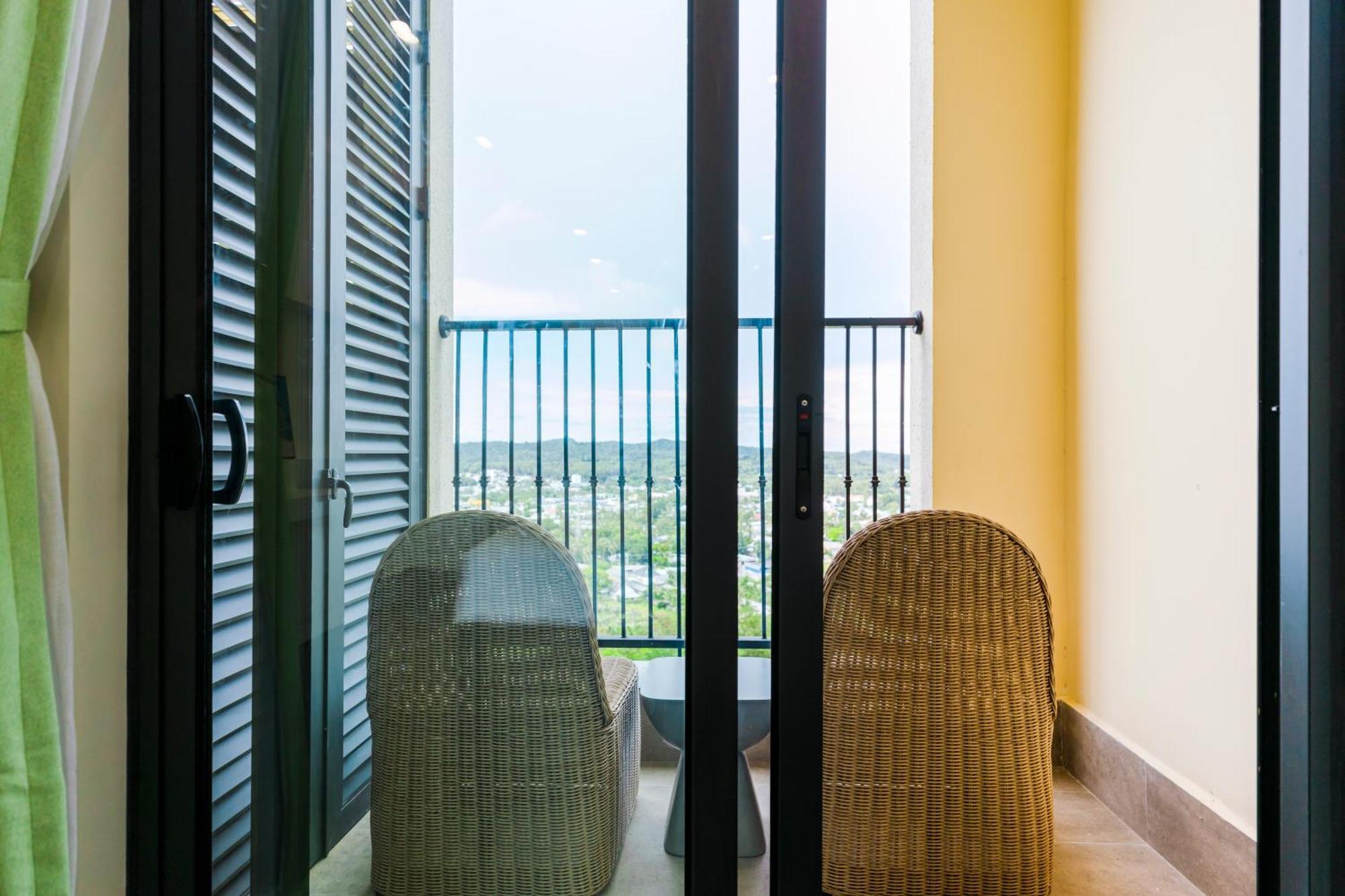 Elyday Apartment Hillside Phu Quoc - Sea & Firework View Exterior photo